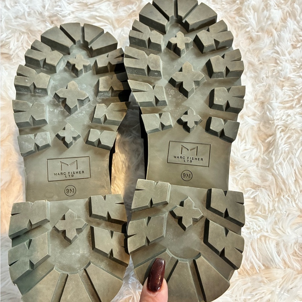 Marc Fisher LTD Latika Leather Lug Loafers Size 9 | Chunky Platform - Picture 4 of 6